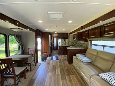 2019 Forest River RV Georgetown XL photo 19