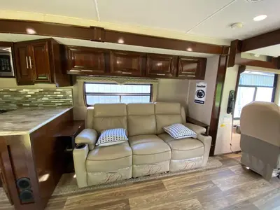 2019 Forest River RV Georgetown XL photo 25