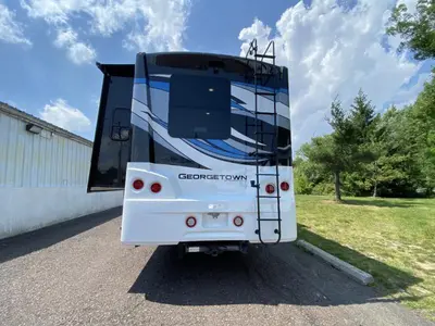 2019 Forest River RV Georgetown XL photo 9