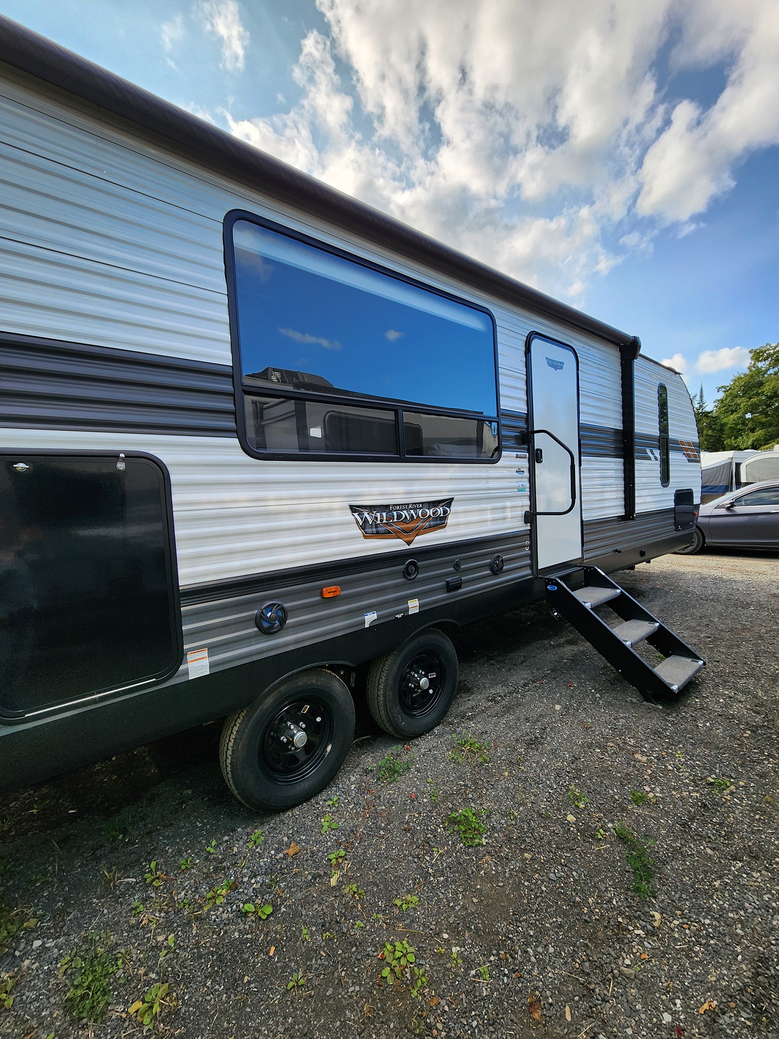 2022 FOREST RIVER WILDWOOD exterior