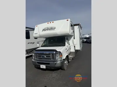 2013 Forest River RV Forester photo 2