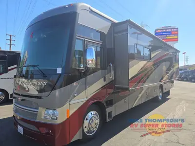 2013 Winnebago Adventurer photo 11