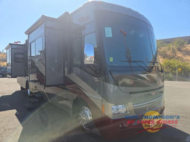 2013 Winnebago Adventurer exterior