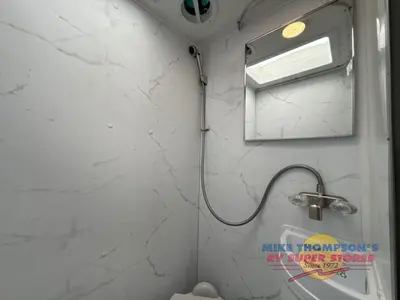 2027 Thor Motor Coach Chateau photo 30
