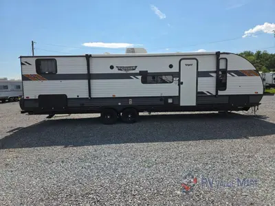 2022 Forest River RV Wildwood X-Lite photo 9
