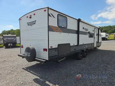 2022 Forest River RV Wildwood X-Lite photo 8