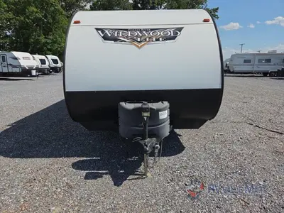 2022 Forest River RV Wildwood X-Lite photo 3