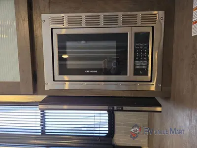 2022 Forest River RV Wildwood X-Lite photo 27