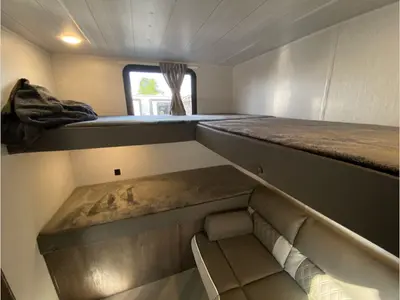 2022 Forest River RV Wildwood X-Lite photo 31