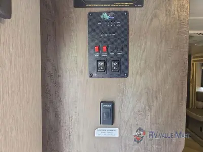 2022 Forest River RV Wildwood X-Lite photo 17