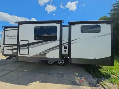 2024 Forest River RV Flagstaff Super Lite photo 3