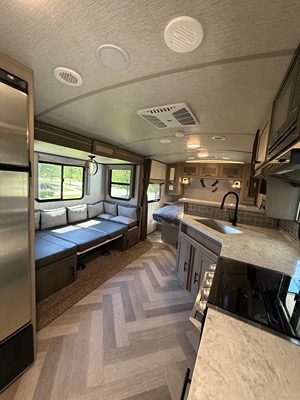 2021 CRUISER RV CORP TWILIGHT SIGNATURE photo 6