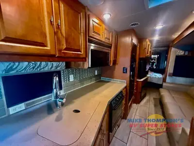 2018 Tiffin Motorhomes Allegro photo 7