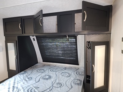 2022 COACHMEN FREEDOM EXPRESS photo 4