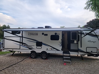 2022 COACHMEN FREEDOM EXPRESS photo 10