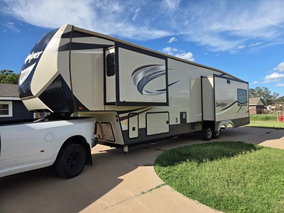 Used 2018 Forest River Sandpiper 376BHOK