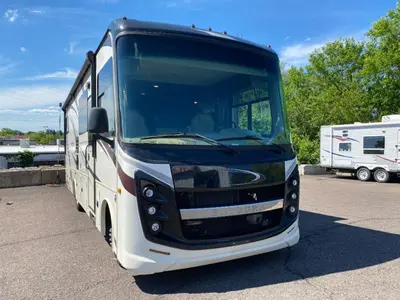 2020 Entegra Coach Vision photo 3
