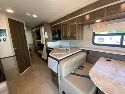 2020 Entegra Coach Vision photo 21