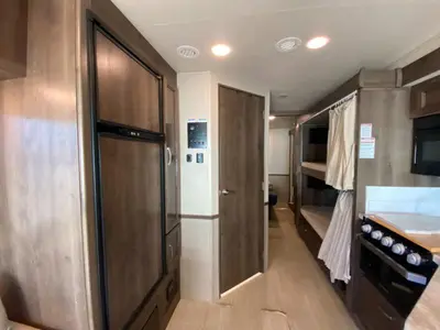 2020 Entegra Coach Vision photo 25