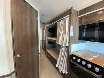 2020 Entegra Coach Vision photo 30
