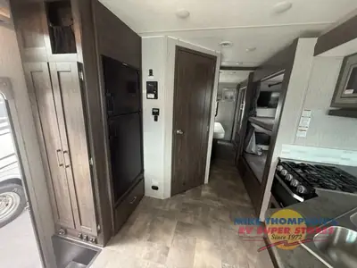 2023 Coachmen RV Pursuit photo 17
