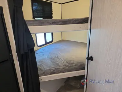 2022 Coachmen RV Apex photo 25