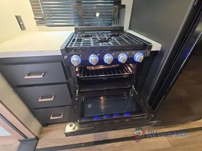 2023 Keystone RV Outback Ultra Lite photo 18