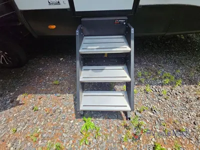 2023 Keystone RV Outback Ultra Lite photo 7