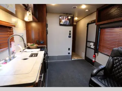 2017 Forest River RV Vengeance photo 9