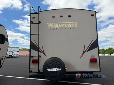 2016 Winnebago Industries Towables Ultralite photo 4