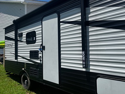 2021 KEYSTONE HIDEOUT photo 2