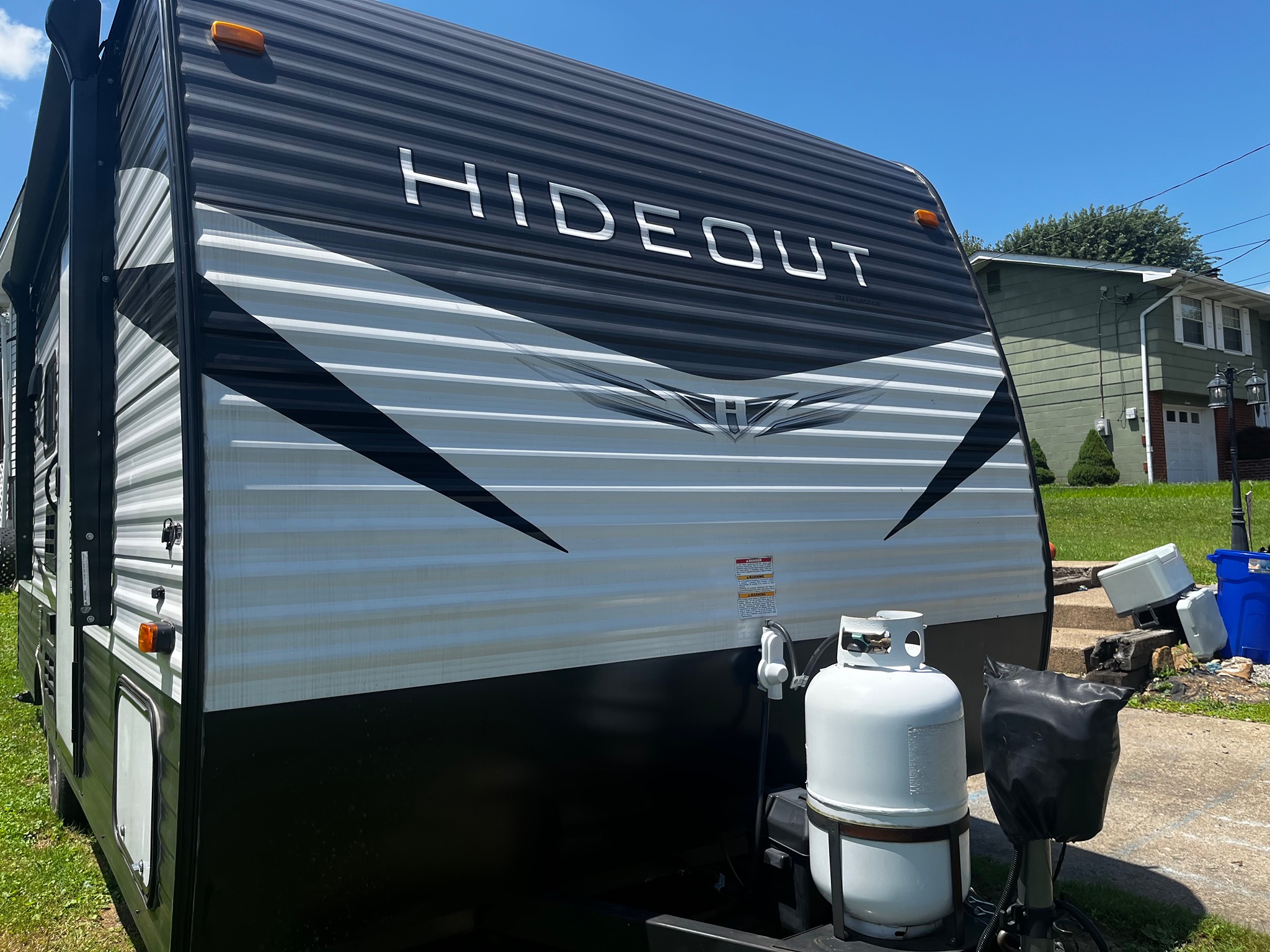 2021 KEYSTONE HIDEOUT exterior