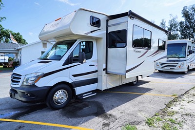2016 COACHMEN PRISM photo 3