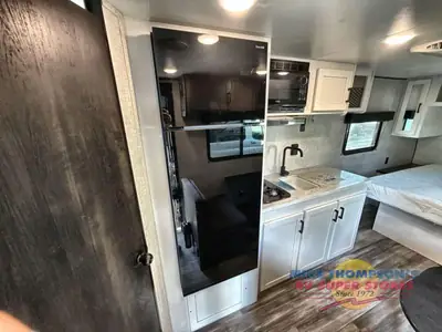 2024 Jayco Jay Flight SLX photo 23
