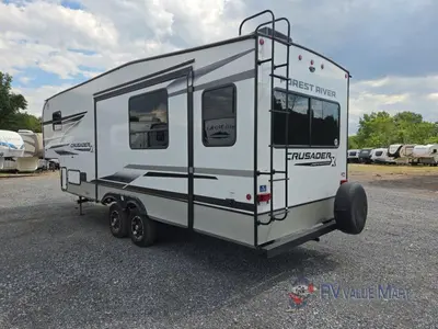 2025 Prime Time RV Crusader photo 6