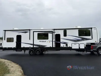 2027 Forest River RV Vengeance Rogue Armored photo 9