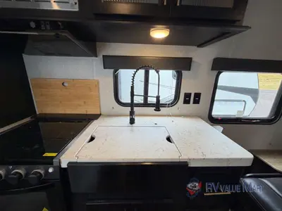 2021 Forest River RV Cherokee Grey Wolf photo 10