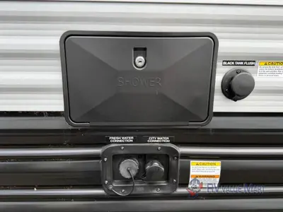 2021 Forest River RV Cherokee Grey Wolf photo 6
