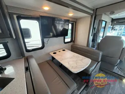2024 Thor Motor Coach Hurricane photo 13