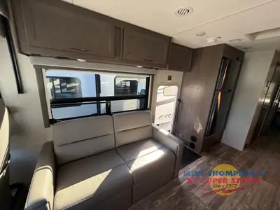 2024 Thor Motor Coach Hurricane photo 12