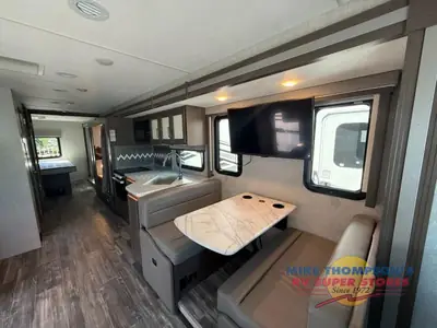 2024 Thor Motor Coach Hurricane photo 14