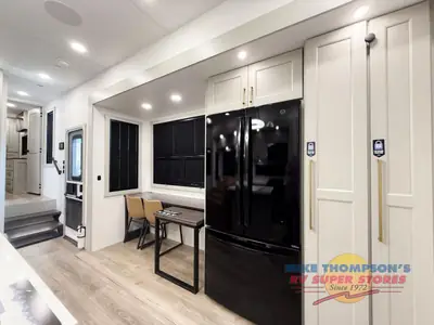 2025 Brinkley Model G photo 9