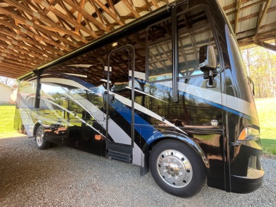 Used 2019 Newmar Bay Star 3124