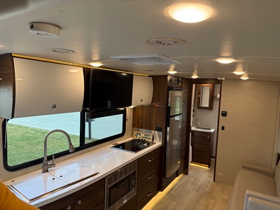 2021 WINNEBAGO VIEW photo 4