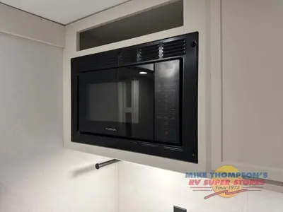 2027 Grand Design Transcend One photo 18