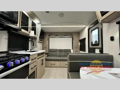 2025 Grand Design Imagine XLS photo 10