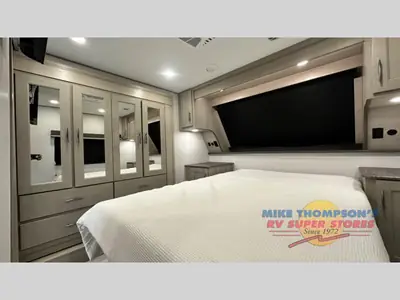 2025 Grand Design Influence photo 19