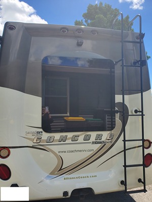 2015 COACHMEN CONCORD photo 3