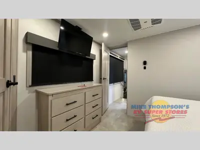 2025 Grand Design Solitude photo 19