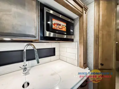 2025 Tiffin Motorhomes Allegro Breeze photo 25